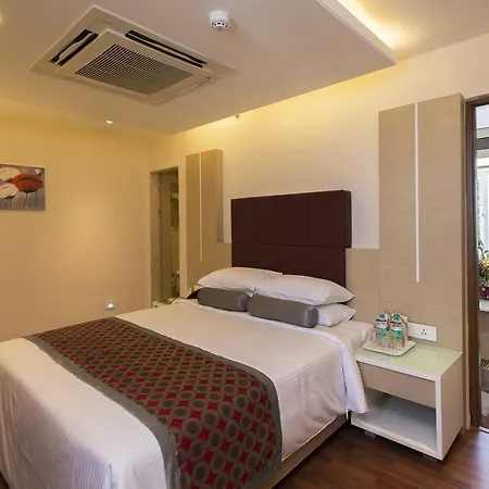 The President Hotel Hubli Room photo